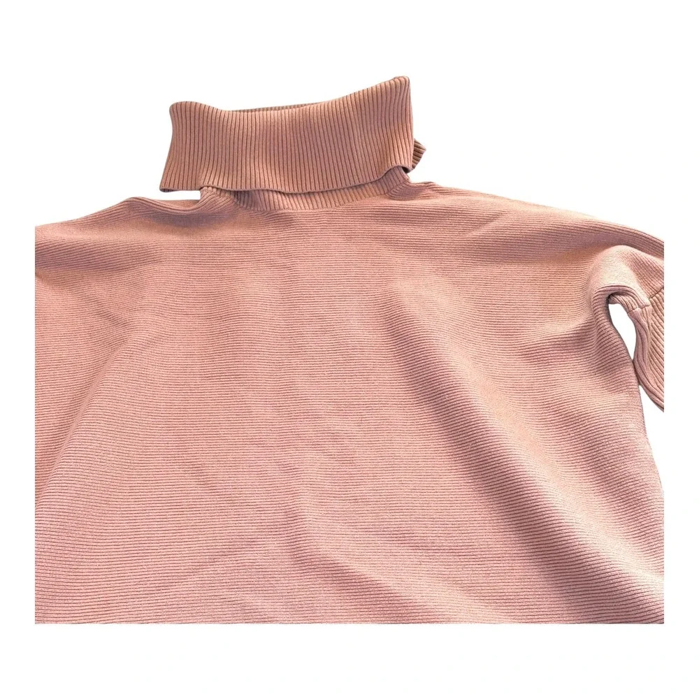 Women's Oversized‎ Turtleneck Sweater Ribbed Pink Knit Size L Minimalist Cozy